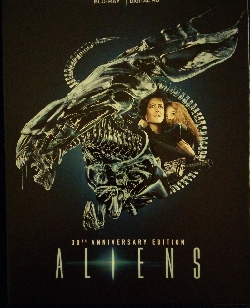 Illustration for article titled Aliens 30th Anniversary Edition Blu-ray Unboxing